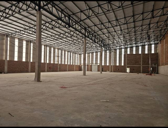 2,183M² WAREHOUSE TO LET IN LANSERIA